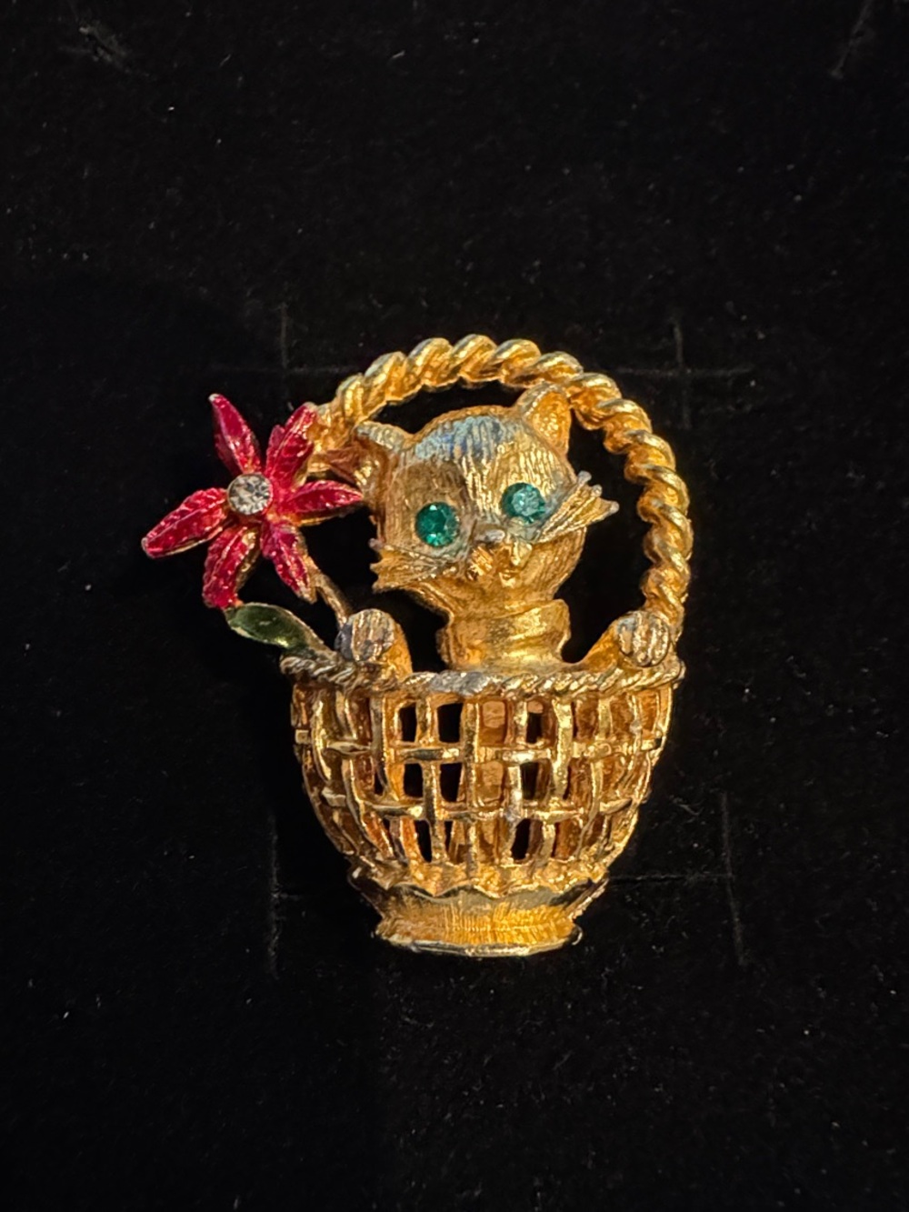 Vintage Gold Cat tiny in Basket Brooch with Pink Flower brooch pin